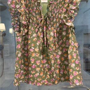 Fate floral top size small